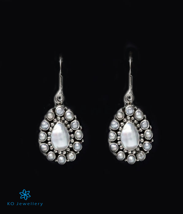 The Jiah Silver Earrings-Pearl