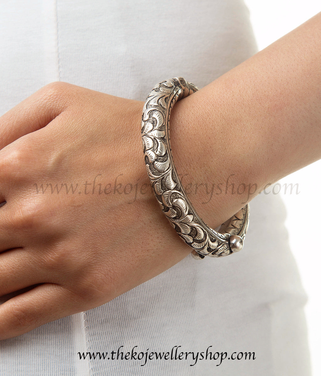 Clam Shell Gold Bracelet - Sale from Yumi UK