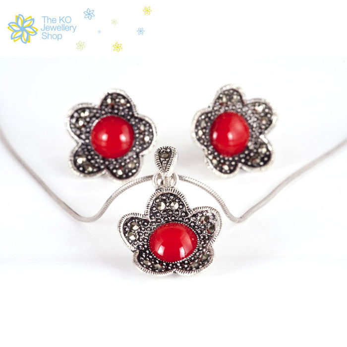 The Aalia Pendant Set in Red - KO Jewellery