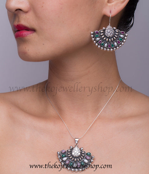 Shop online for women’s silver pendant set 