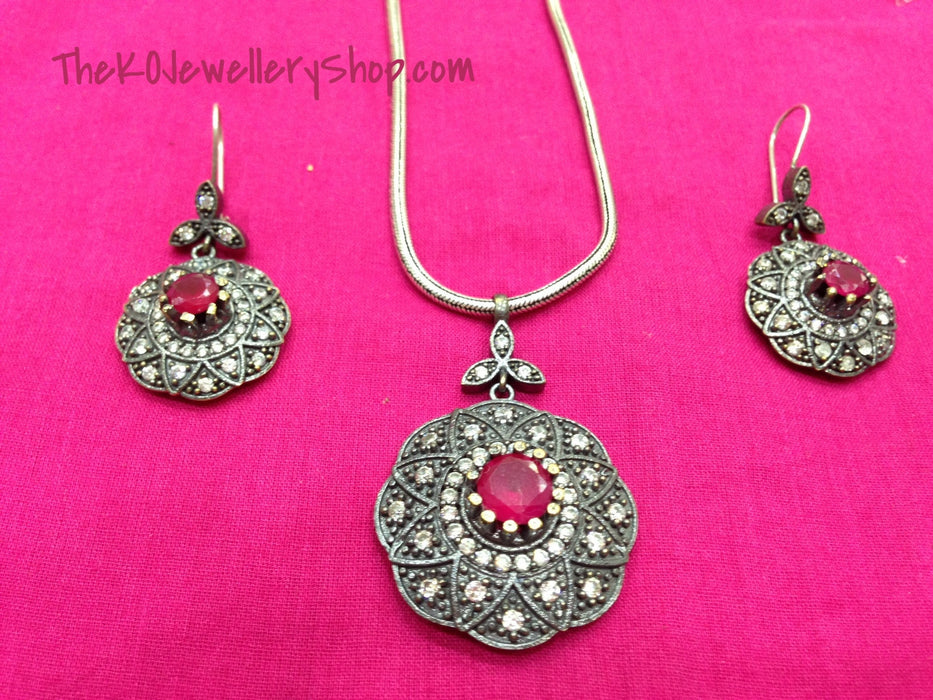 The Tanisha SIlver Pendant Set- Red - KO Jewellery