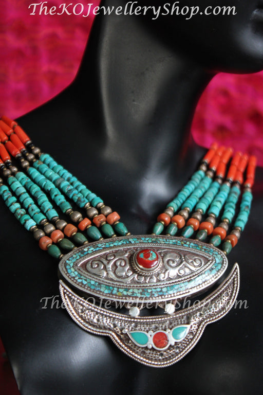 tribal beads necklace with silver pendant